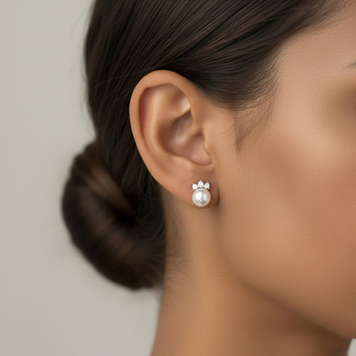 Classic Grace Pearl Studs Earrings