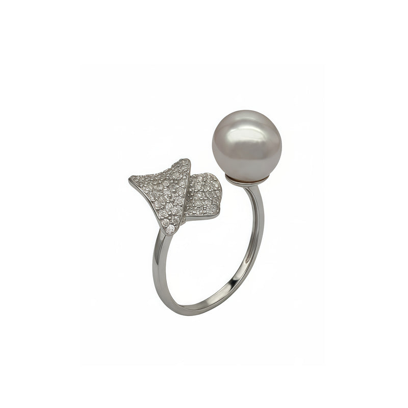 Botanic Pearl Embrace Ring