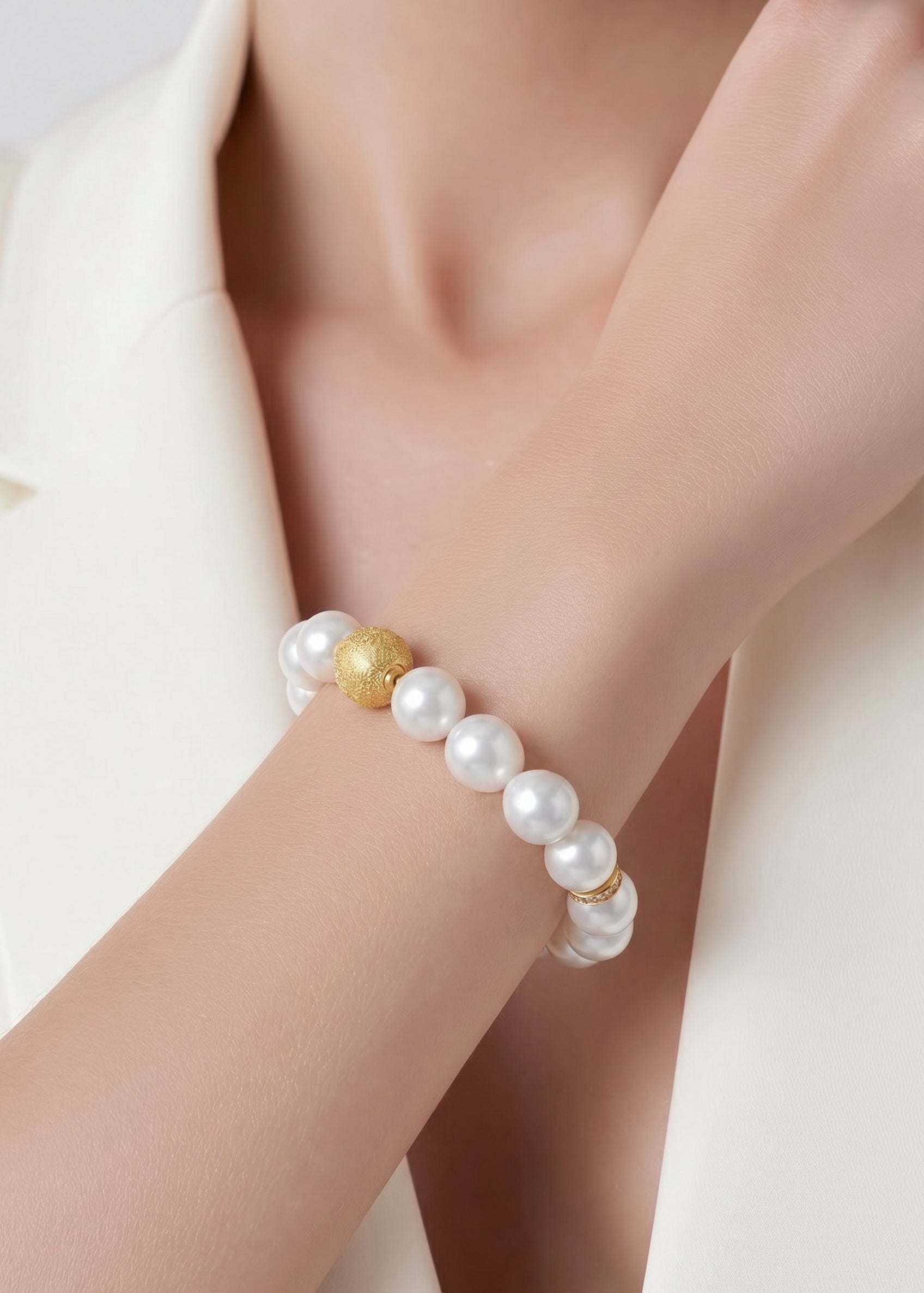 Arctic Silk Pearl Bracelet 18K Gold Vermeil