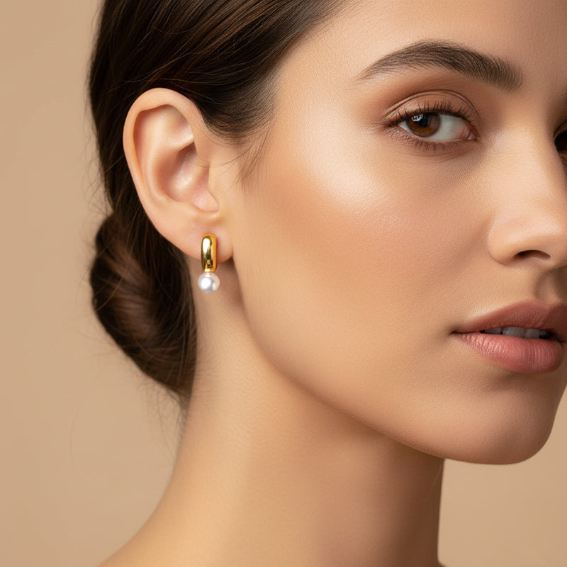 Sunlight Pearl Studs Earrings 18K Gold Vermeil