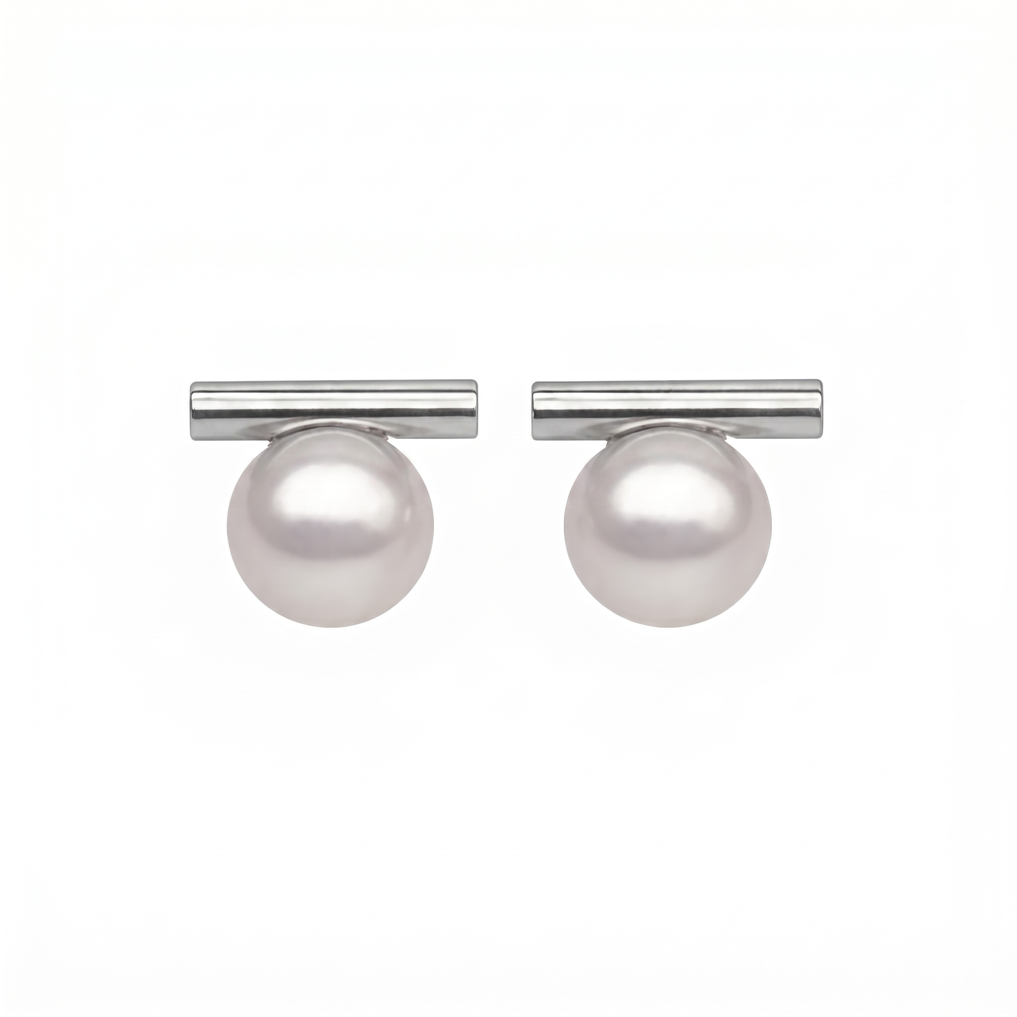 Tear of Dawn Pearl Studs Silver